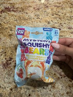 Mystery squishy bear!!
