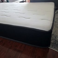 Full Size Mattress 