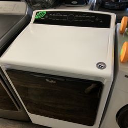 Black And White Whirlpool Dryer 