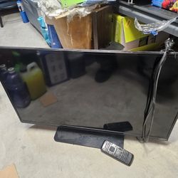 Vizio 32in Smart TV