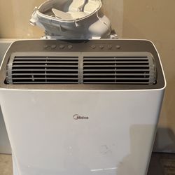 Midea 14000 BTU With Remote
