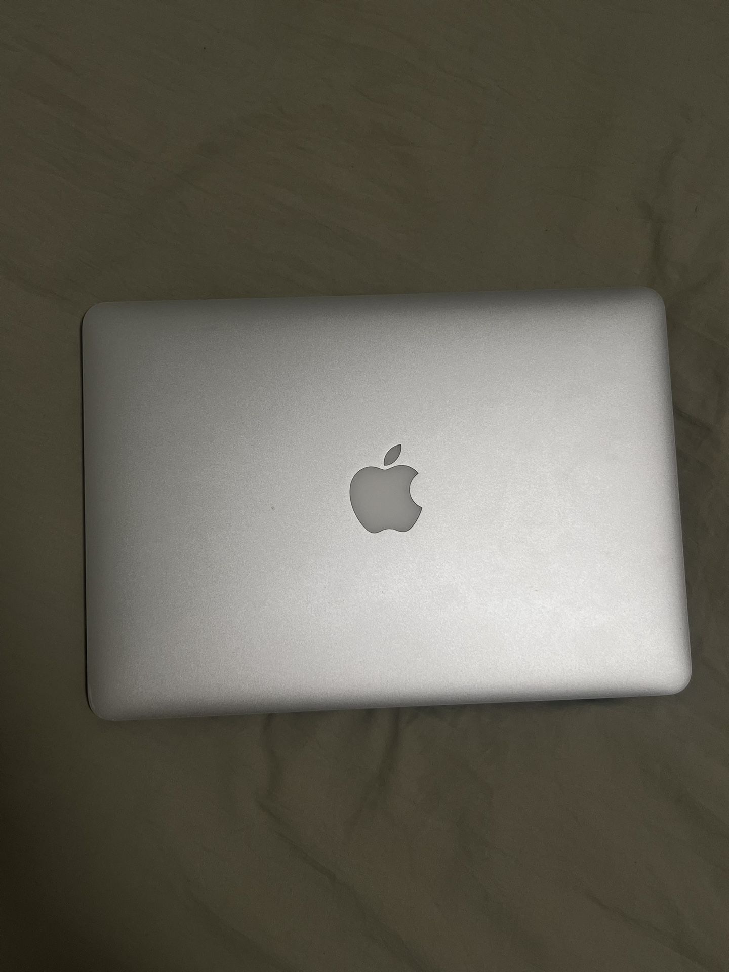 MacBook Pro 13-inch