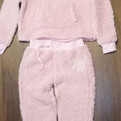 NWOT Epic Threads Sz S (6/7) Two Piece Fleece Set in Pink with Hoodie, Kangaroo Pockets & Reversible Unicorn Sequins. In perfect condition