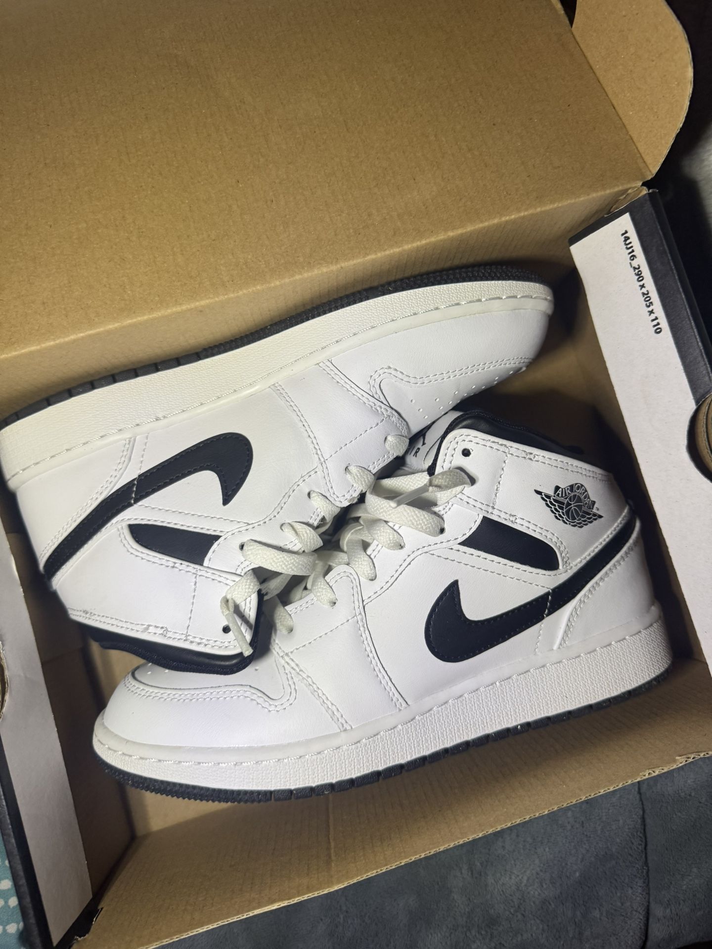 Nike Air Jordan 1 Mids