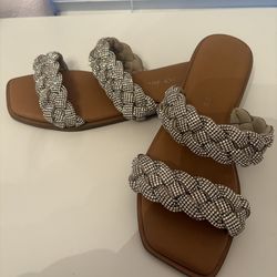Women’s sandals