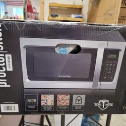 Proctor Silex 1100 watt microwave

$70 FIRM