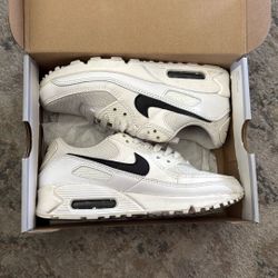 Nike Air Max White Size 6.5