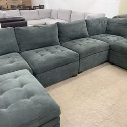 Sectional With Ottoman 