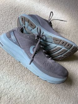 Womens TOPO Running Shoes 8.5