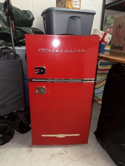 Frigidaire Mini Fridge
