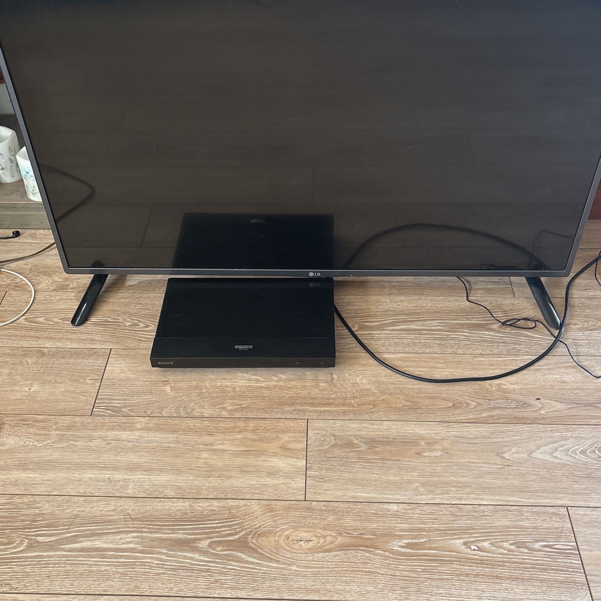 Tv With Blue ray