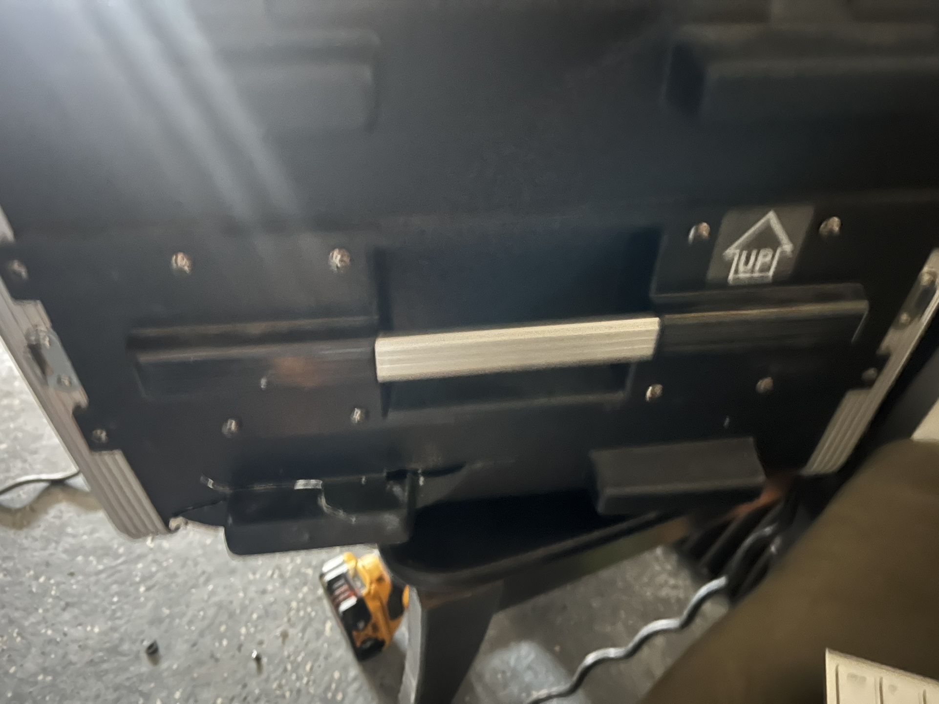 Rack Mount Cracked