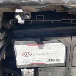 Kia Genuine Car Battery 