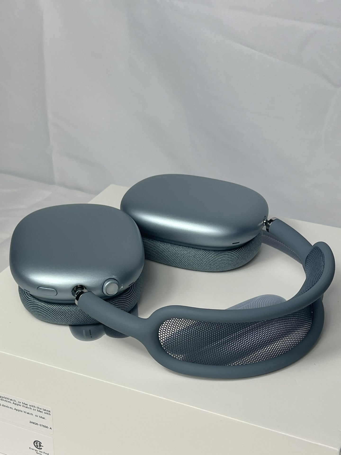 Star Blue AirPods Max