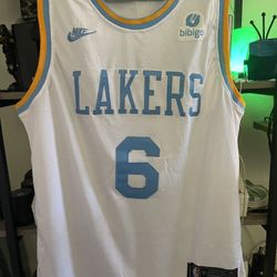 LOS ANGELES LAKERS LeBron James Jersey