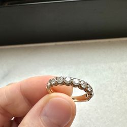 14K Gold Diamond Wedding/Anniversary Band – Size 5.50