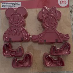 Disney 3-D cookie cutter set