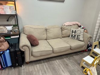 Free Sofa Couch