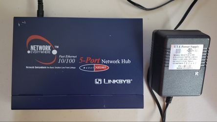 Linksys NH1005 5PORT HUB