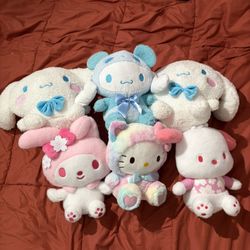 Sanrio Round 1 Plushies 