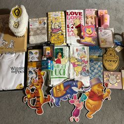 Winnie the Pooh lot 