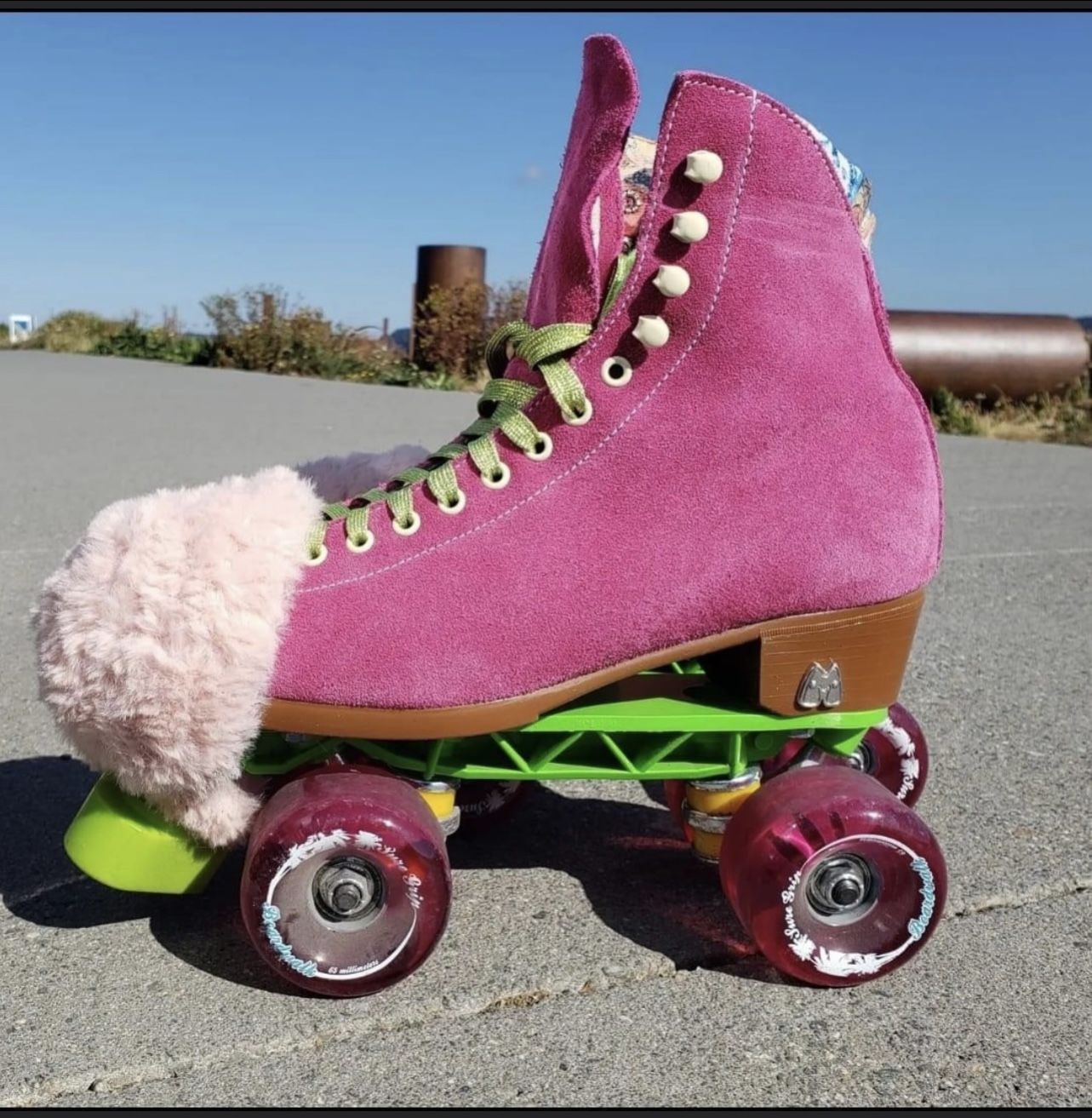 Strawberry Moxi Lolli Roller Skates