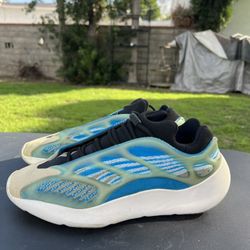 Adidas Yeezy 700 V3 Kyanite GY0260 Glow In The Dark Men’s Size 11 ( No Insoles)