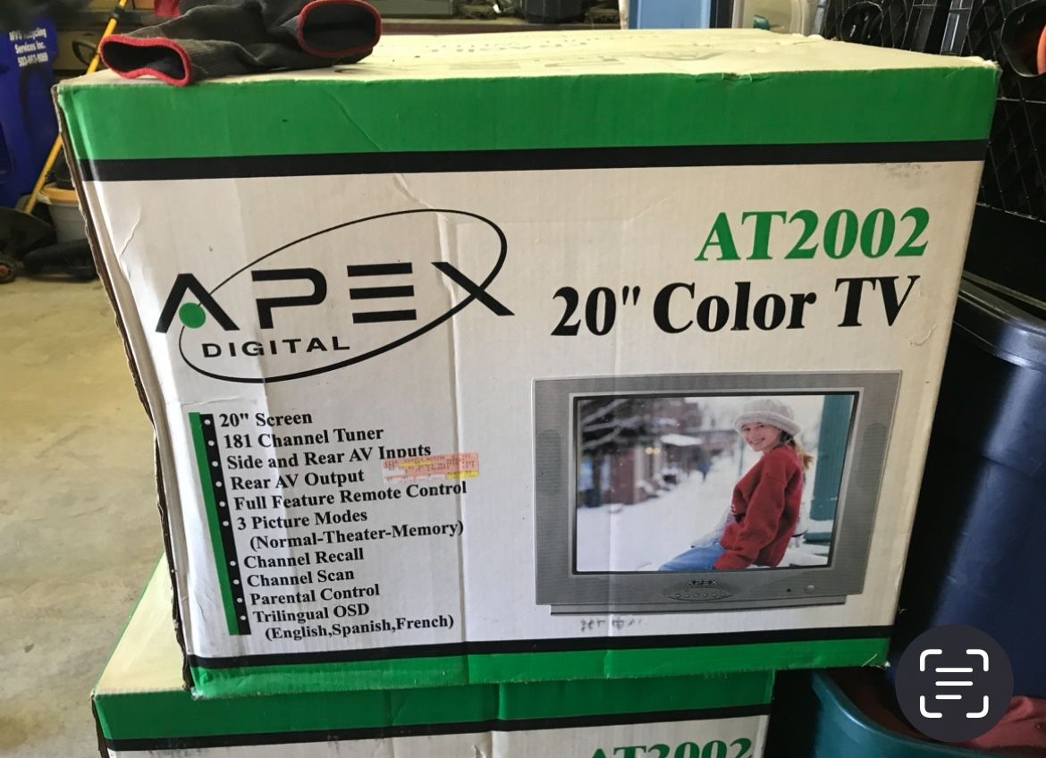 APEX 20” Color Television AT 2002 **NEW IN BOX** (Retro Gaming CRT TV)