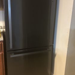 Black Hisense Refrigerator 