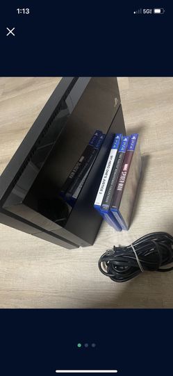 PlayStation 4 + Games