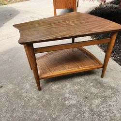 Mid Century  Lane  End Table 