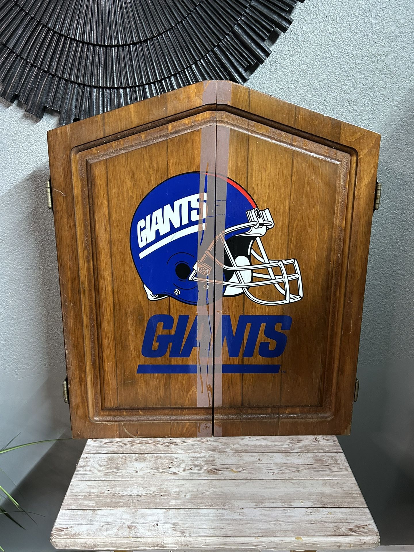 Giants Wooden Dart Board Cabinet 