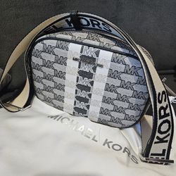 $60 Michael Kors 