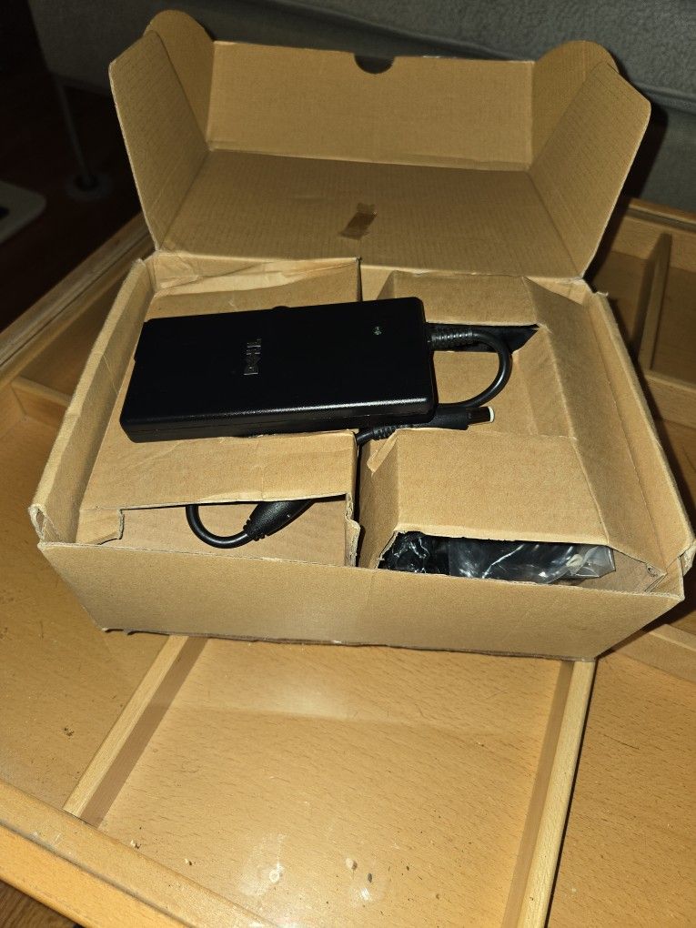 Dell Auto Air Adapter