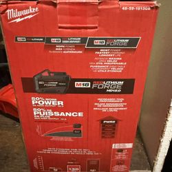 Milwaukee Forge 12.0 & Rapid Charger NEW
