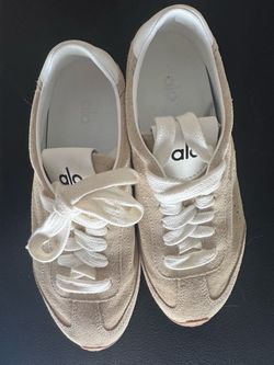 Alo Sunset Sneakers Beige Women’s 5.5