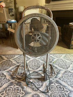 Vintage Westinghouse Mobilaire Fan