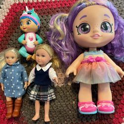 Dolls 