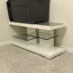 (not Free) $50 $$$ TV Wall Stand With Glass Shelves 