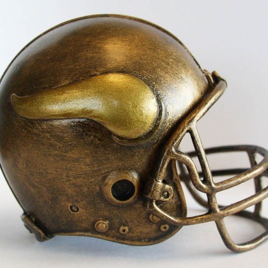 bronze football helmet Kenneth Walker III Signed Michigan State Spartans Speed Mini (B Super Sports Center Football Helmet Sculpture Bronzed Football Helmet-Ultimate in Sports
