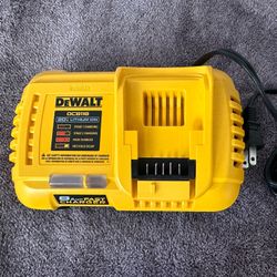 Dewalt 20v 8 Amp Fast Battery Charger 