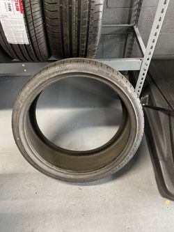 ACCELERA 225/35R20