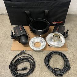 2x Photogenic Powerlight 1250 in Lighting Kit w/ Case Bag
