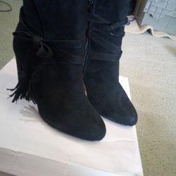 NEW Women's Black Suede Boots
