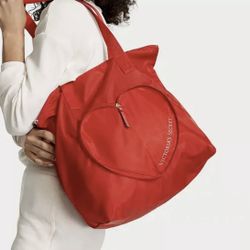 Victoria’s Secret Heart Shaped Foldable Packable Tote Shoulder Bag RED Large Overnight NEW Valentine Gift