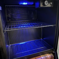 Wine Cooler / Mini Fridge 