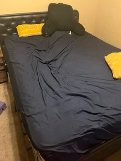 Queen Bed Frame with queen bed with Tufted Headboard