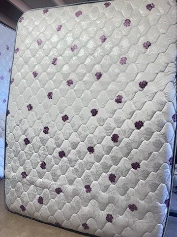 Mattresses King Queen Full Twin