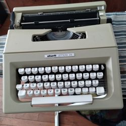 Typewriter 