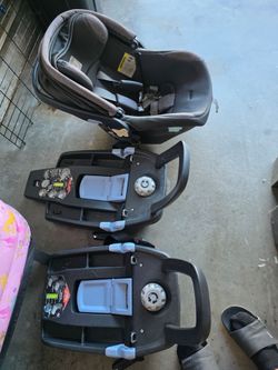 Peg perego rear facing infant car seat and base
